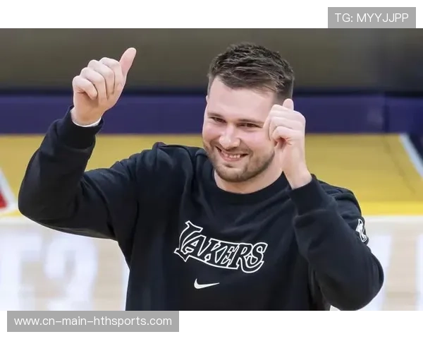 东契奇减重助力体能恢复詹姆斯称赞其自律表现展现职业精神